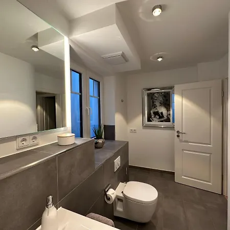 Cloud Nine Daire Westerland